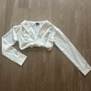 PrettyLittleThing Satin Bardot Twist Front Crop